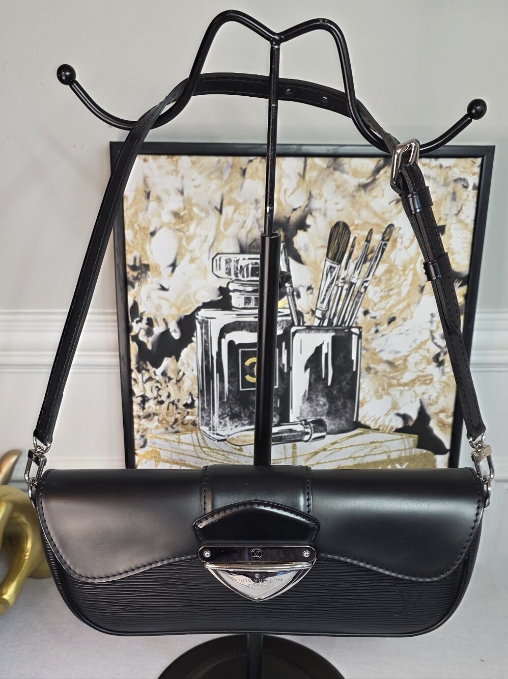 Louis Vuitton Epi Pochette Montaigne With COA